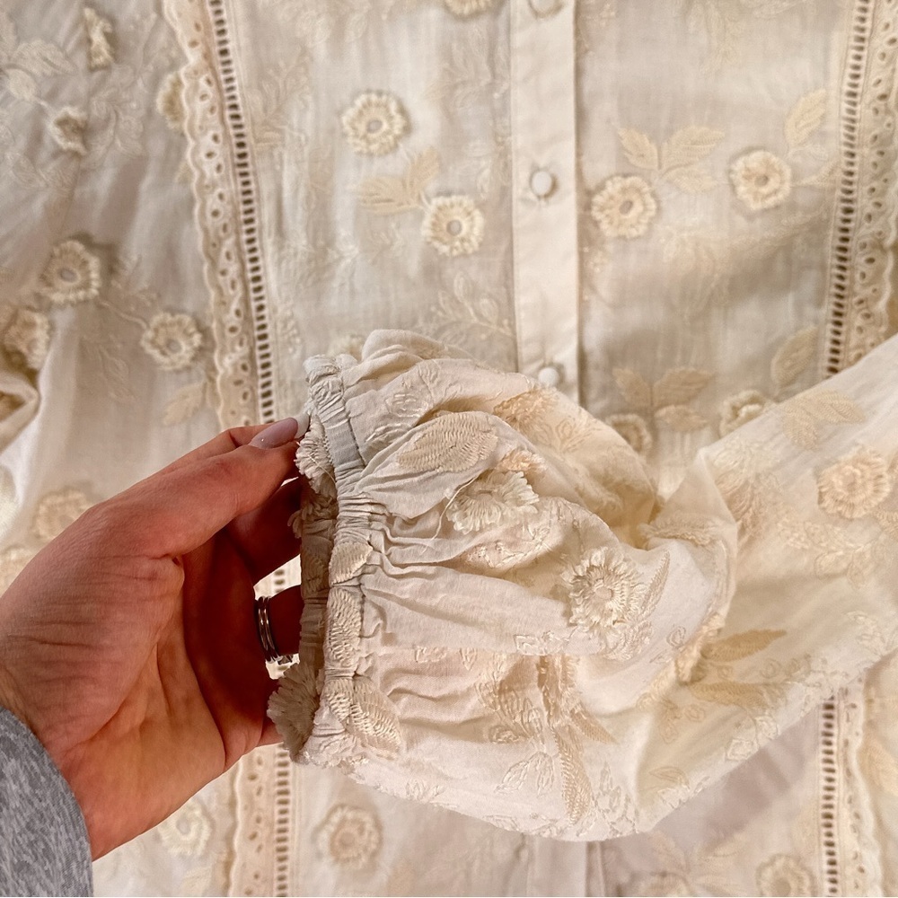 Lulus Women’s Admired Effect Button Up Blouse XL Cream - Picture 4 of 11